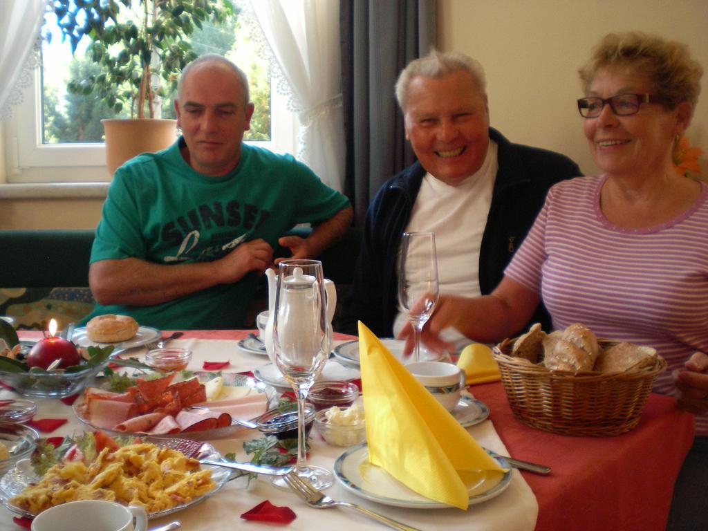 Pension Thermensonne Jennersdorf Екстер'єр фото